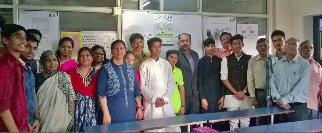 Kohinoor Technical Institute Mumbai Celebration of Family Day photo 8